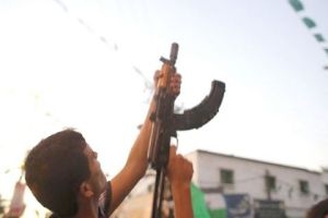 محافظة دمشق: إطلاق الرصاص العشوائي يعبر عن الغباء المطلق وستتم محاسبة كل شخص يلقى القبض عليه