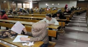 وزير العمل يتفقد امتحانات مسابقة التأمينات الاجتماعية ويقول: سيتم قبول 500 ناجح من المتقدمين