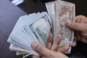 الليرة السورية تسجل تحسناً في قيمتها  أمام الدولار ..وسط تفاؤل حذر في الأسواق