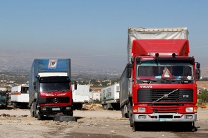 الأردن يعرقل دخول شاحنات «سورية» بغية تفتيشها.. كيشور: إعادة قطع التصدير وارتفاع الأسعار الاسترشادية أثرت على قدرة البضاعة على المنافسة 