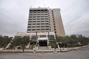 شبهات وتحقيقات حول 21 عقداً في الشركة السورية للاتصالات