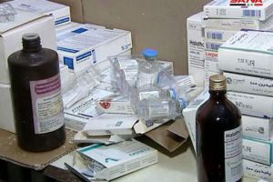 ضبط أدوية ومعدات طبية مهربة في أحد المشافي الخاصة