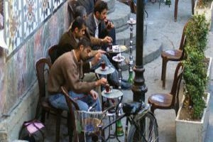  محافظة دمشق تسمح بالترخيص لاستثمار الأرصفة والشوارع أمام المطاعم والمقاهي!