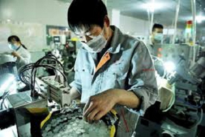 نشاط المصانع في الصين يسجل انكماشاً أسرع من المتوقع بفعل الاغلاقات