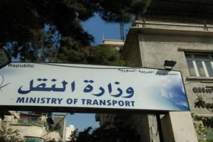 النقل تعفي الشاحنات العراقية التي تعبر سورية من الرسوم