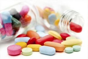 وزارة الصحة تؤكد: يوجد احتكار في بعض مستودعات الأدوية !