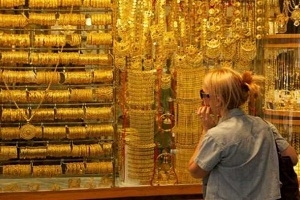 غرام الذهب يقفز 6 آلاف ليرة سورية.. والسبب ارتفاع  الأونصة
