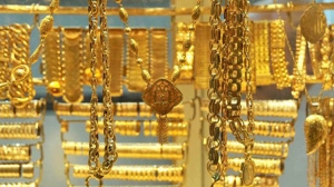 رسمياً غرام الذهب يتجاوز 100 ألف ليرة.. والأونصة فوق الـ4 ملايين ليرة 