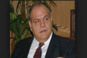 كتب وزير الاتصالات الأسبق عمرو سالم: قرار الإنترنت جيد لا غبار عليه