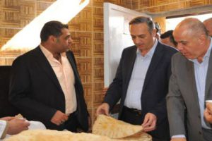 وزير التموين يؤكد: لا زيادة على أسعار الخبز