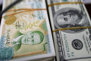 الليرة السورية تتراجع بشكل محدود والدولار يلامس 11,330 ليرة في بعض المحافظات