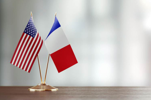 فرنسا تطالب أميركا باستثناء للصناعات المتضررة من قانون خفض التضخم