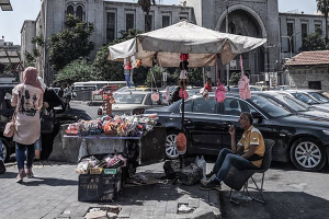 سورية بـ «مرتبة متقدمة» في نسب التضخم.. سيروب: السوريون اقتنعوا أن كل الأسعار في ارتفاع «باستثناء أجورهم»