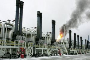  وزير النفط: انتاج الغاز بدأ يعود الى مستوياته الطبيعية .. والأمور تسير نحو الانفراج 