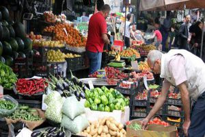 لضعف القدرة الشرائية...انخفاض المبيعات في أسواق دمشق 40% بعد العيد