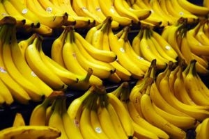 كيف تسرب الموز إلى الأسواق..مدير السورية للتجارة بدمشق: لم يشترِ أيُّ تاجر (قرن) موز من صالاتنا