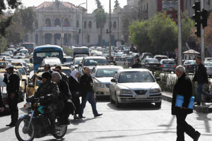 رئيس وزراء سوريا يتحدث عن انجازات الحكومة: تحسين واقع السوريين بإقامة أفضل «التوازنات الصعبة» الممكنة!