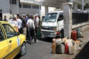 أزمة البنزين بحمص تدخل أسبوعها الثاني