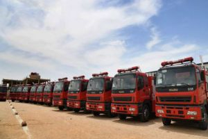 وزارة الإدارة المحلية تتسلّم 30 سيارة إطفاء جديدة