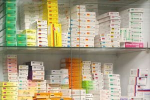 غلاء الدواء ينعكس سلباً على الصيادلة...و10 آلاف صيدلية تعمل في سورية فقط!