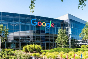 غوغل تعتزم استثمار 100 مليار دولار في لتطوير تقنيات «الذكاء الاصطناعي»