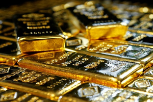عالمياً.. أونصة الذهب تتجاوز الـ 3200 دولار اليوم
