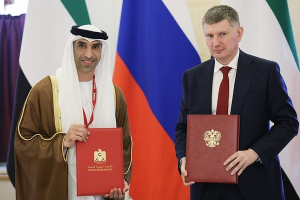 شراكة استراتيجية جديدة بين روسيا والإمارات: اتفاقيات في الاستثمار والنقل وتوسيع فرص السوق