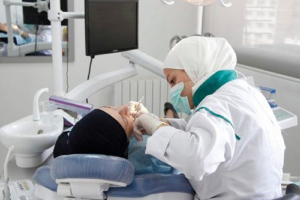 الحكومة السورية تستثني أطباء الأسنان من الدعم «الحكومي» بشرط محدد  