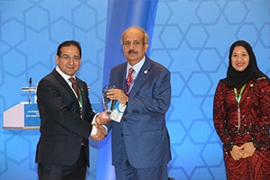 رئيس مجلس إدارة بنك البركة عدنان يوسف يفوز بجائزة التمويل الإسلامي العالمية لعام 2017