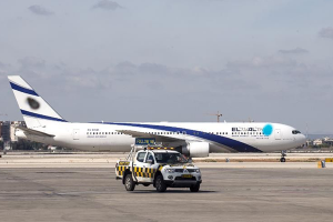 طيران العال ستسير أول رحلة تجارية مباشرة من إسرائيل إلى الإمارات