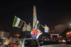 رفع العقوبات عن سوريا يفتح الباب للاستثمار.. خبير اقتصادي: لن ننهض بدون إصلاحات وشجاعة داخلية