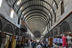 الحلاق: سوريا تمتلك أكبر سوق احتكاري في الشرق الأوسط والأسعار أغلى بـ30% من دول الجوار