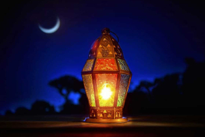 حسابات فلكية تتوقع موعد بدء شهر رمضان المبارك وساعات الصيام في الدول العربية