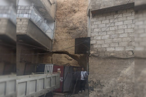 محافظة دمشق تخلي 18 منزلاً في منطقة ركن الدين.. والسبب « تصدعات في الجبل و خطر حدوث انهيارات»