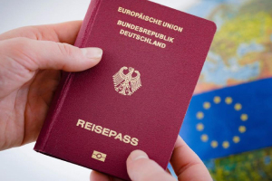 ألمانيا تخفف شروط الحصول على الجنسية.. فما هي المتطلبات الجديدة؟