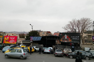  بعد بسطات الأسنان... ورش تصليح السيارات تغزو الأرصفة بدمشق ( صور)