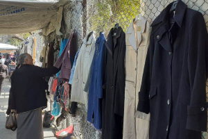 أسعار الملابس الشتوية في سورية ترتفع بنسبة أكثر من 200%.. سعر المانطو النسائي مليون ونصف ليرة