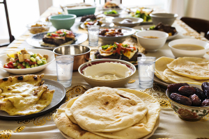 رمضان 2024 : الحد الأدنى للأجور في سوريا لا يكفي لتأمين فطور العائلة في رمضان ليومين!