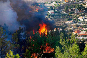 فرق الإطفاء في اللاذقية  تخمد حرائق الريف الشمالي للمدينة و جبل العذرة بريف القرداحة