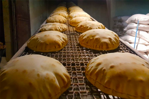 زيادة إستهلاك المواطنين من الخبز في دمشق وريفها..والسبب غلاء أسعار المواد الغذائية