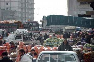 محافظة دمشق تعدل رسم دخول سيارات البراد إلى سوق الزبلطاني بدمشق