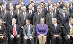 وزراء مالية اليورو يستبعدون أزمة جديدة وحاجة سلوفينيا للإنقاذ المالي