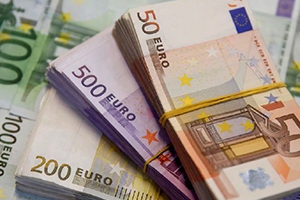 اليورو يتجه لتكبد ثاني أكبر خسارة أسبوعية   