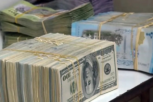 الليرة السورية تتحسن والدولار يتراجع لأقل من 11400 ليرة سورية