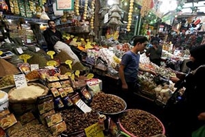 دمشق تتصدر قائمة أكثر المحافظات السورية غلاءً بالمعيشة..و استحالة تأمين الغذاء في دير الزور