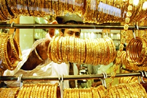 أسواق الذهب في دمشق تشهد ارتفاعاً بأجور الصياغة إلى ما يقارب الـ50 بالمئة!!