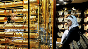 أسعار الذهب في سورية تُسجل ارتفاعاً جديداً..الأونصة تلامس المليون و 700 ألف