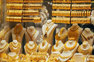 أسعار الذهب في سورية تبلغ مستويات قياسية.. الغرام يرتفع 13 ألف مسجلاً 857 ألف ليرة لأول مرة في تاريخه
