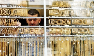 جمعية الصاغة:انخفاض مبيعات الذهب في دمشق 4كيلو غرام يومياً لانخفاض اسعاره بشكل مستمر