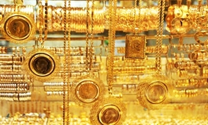 جميعة الصاغة:ارتفاع الذهب محلياً سببه التقلبات سعر الاونصة عالمياً.. و5 كيلو غرام مبيعات دمشق من المشغولات الذهبية يومياً